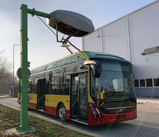 Z troską o środowisko, czyli pierwsze autobusy elektryczne w historii Łodzi