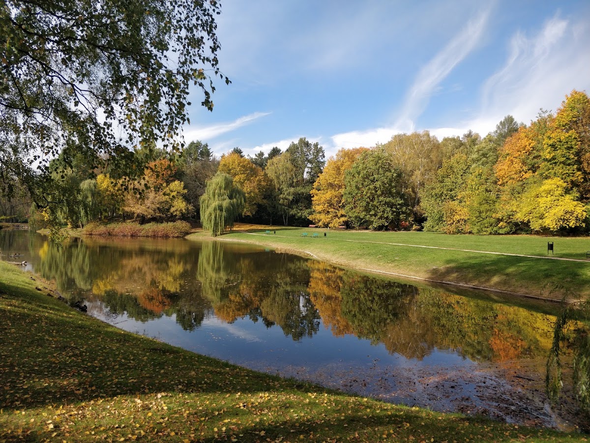 Park im. marsz. Józefa Piłsudskiego — Park